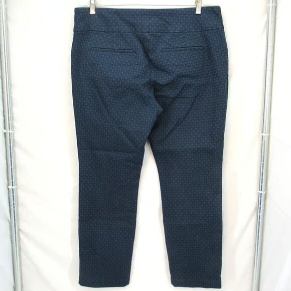 Lee Slim Fit Slim Leg Mid Rise Sculpting Straight Leg Pockets Pants 18 Short - Picture 4 of 4